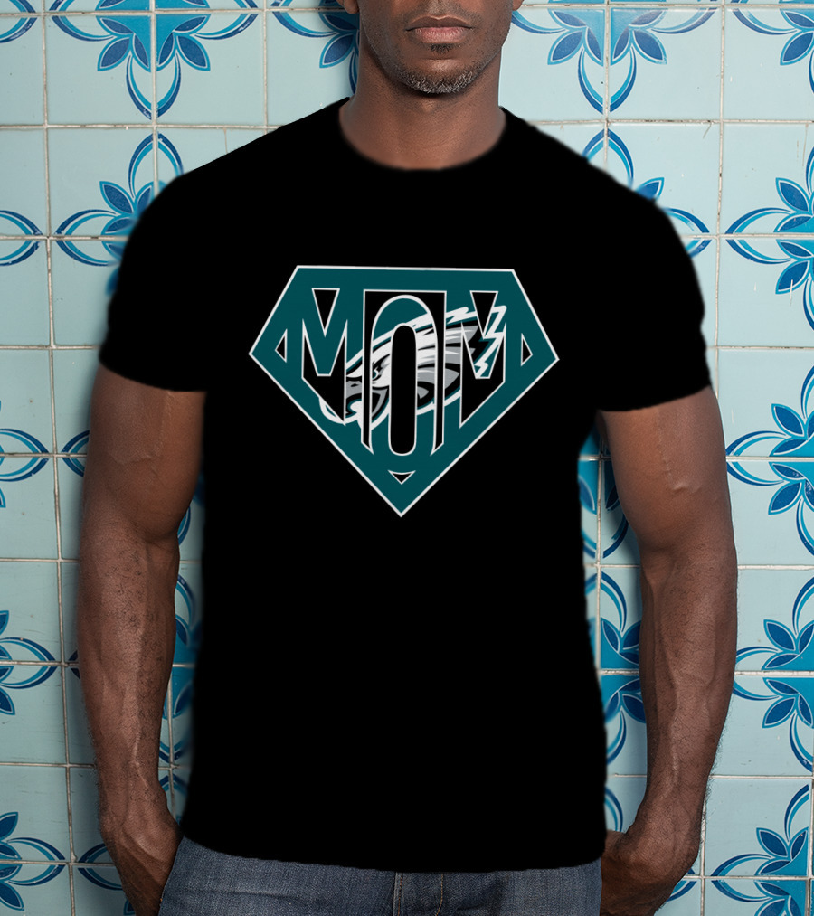 Super Mom Eagles Football Logo Tribute Iron Man Style T-Shirt