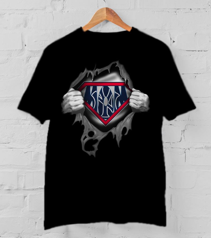 Super Mom Yankees Logo Hands Pulling Open T-Shirt