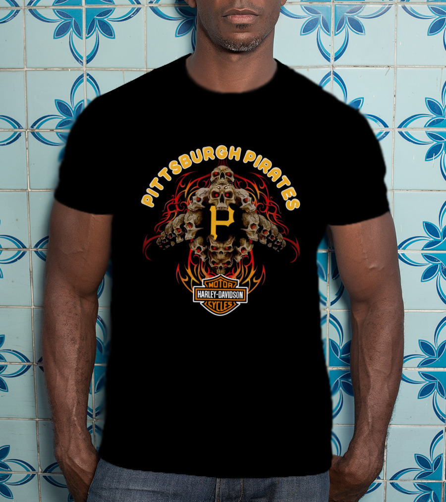 Pittsburgh Pirates Harley Davidson Skulls Flame Motif T-Shirt