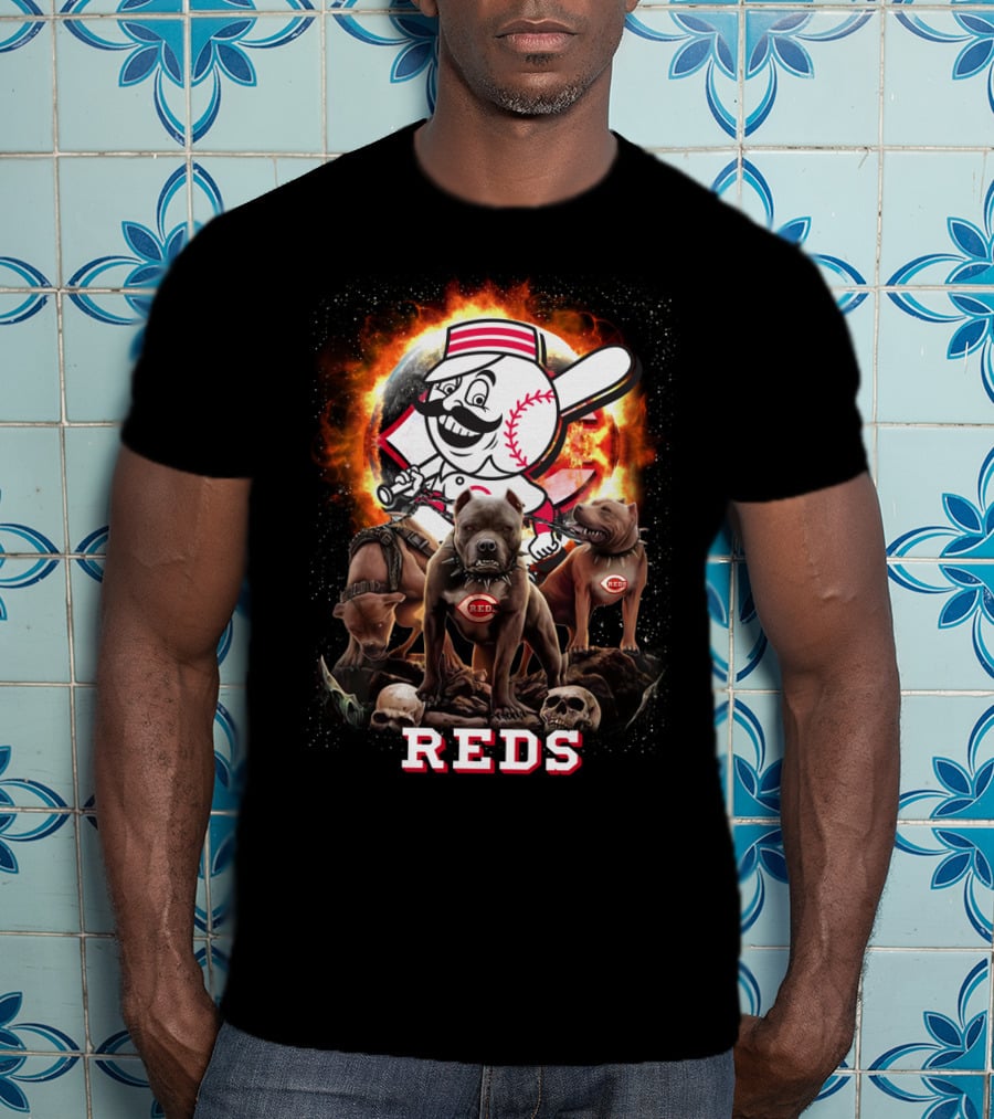 Cincinnati Reds Logo With Fierce Dogs And Skulls T-Shirt