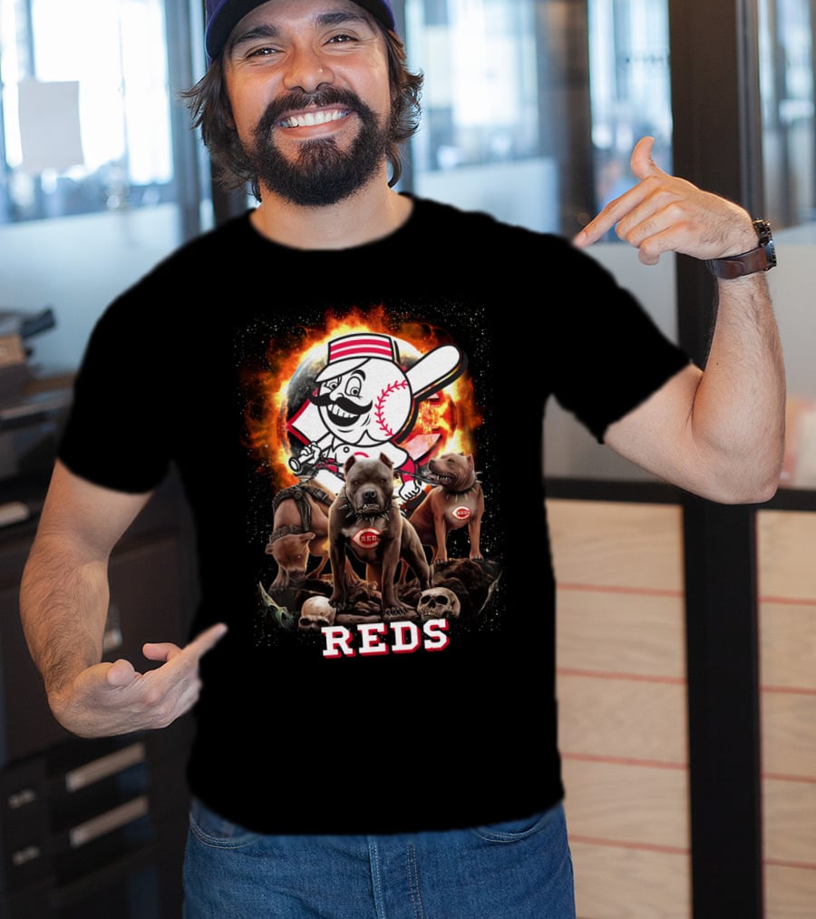 Cincinnati Reds Logo With Fierce Dogs And Skulls T-Shirt