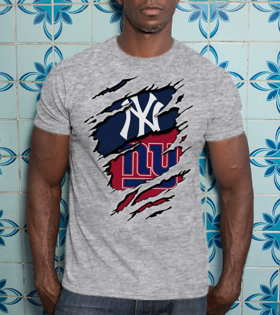 Yankees Giants Logo Blend T-Shirt