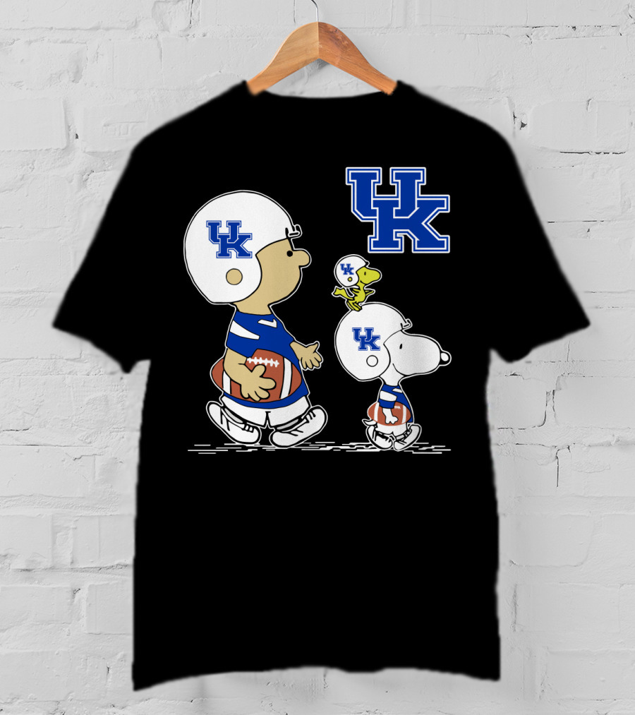 Kentucky Wildcats Peanuts Snoopy Woodstock Football Helmet T-Shirt
