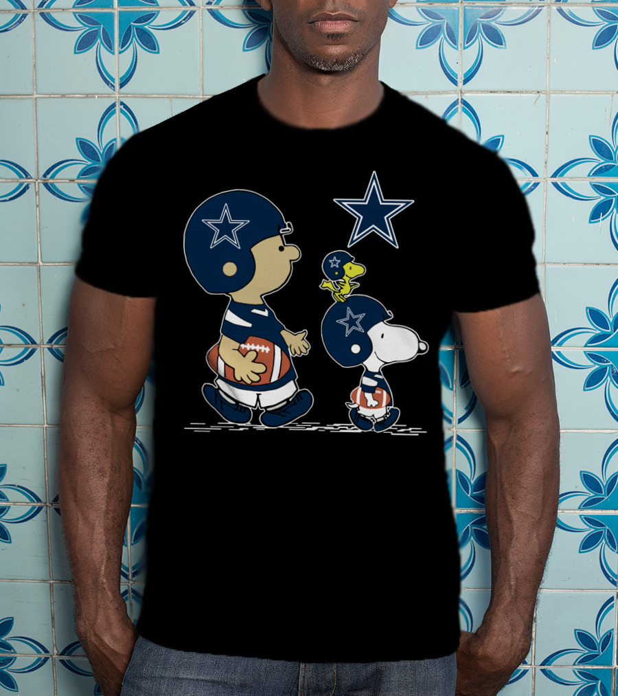 Cowboys Snoopy Peanuts Woodstock Football Helmet Star T-Shirt