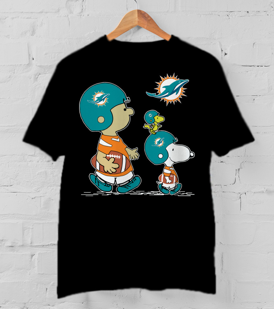 Miami Dolphins Snoopy And Woodstock Football Adventure T-Shirt