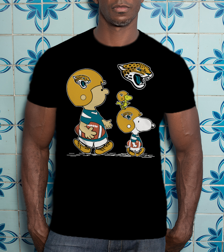 Jacksonville Jaguars Snoopy And Peanuts Football T-Shirt