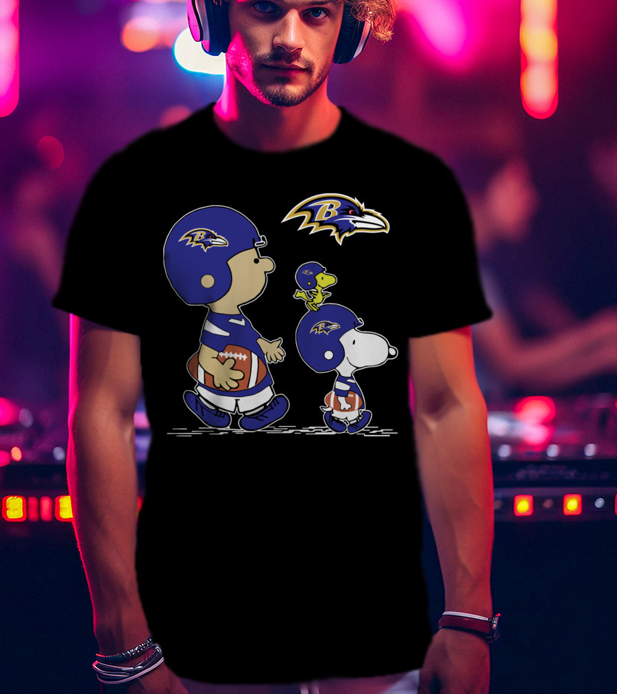 Baltimore Ravens Peanuts Snoopy Woodstock Football Team T-Shirt
