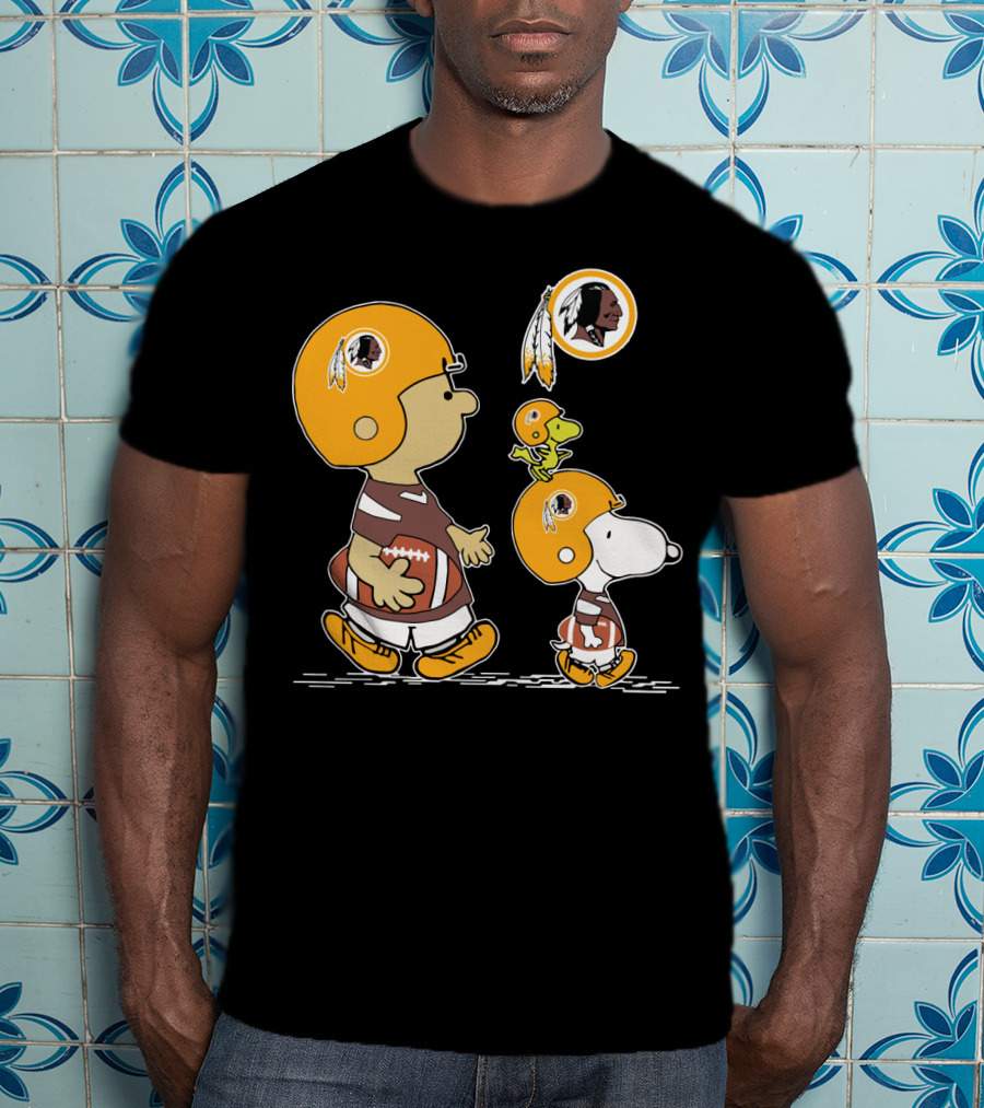 Redskins Snoopy And Woodstock Football Helmets T-Shirt