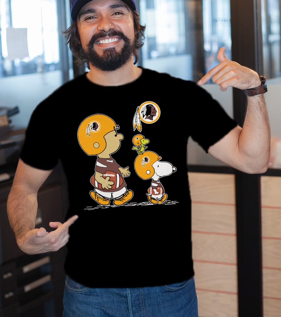 Redskins Snoopy And Woodstock Football Helmets T-Shirt