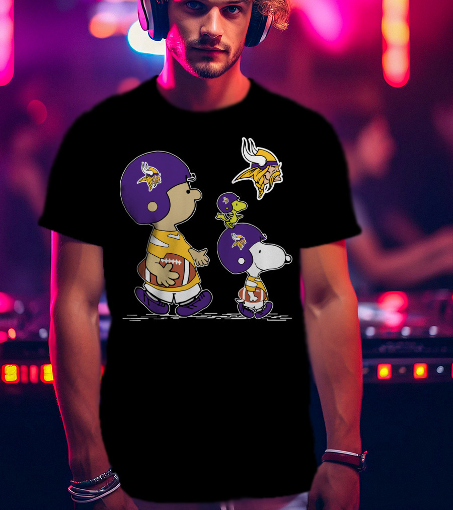 Minnesota Vikings Snoopy And Woodstock Football Team Collaboration T-Shirt
