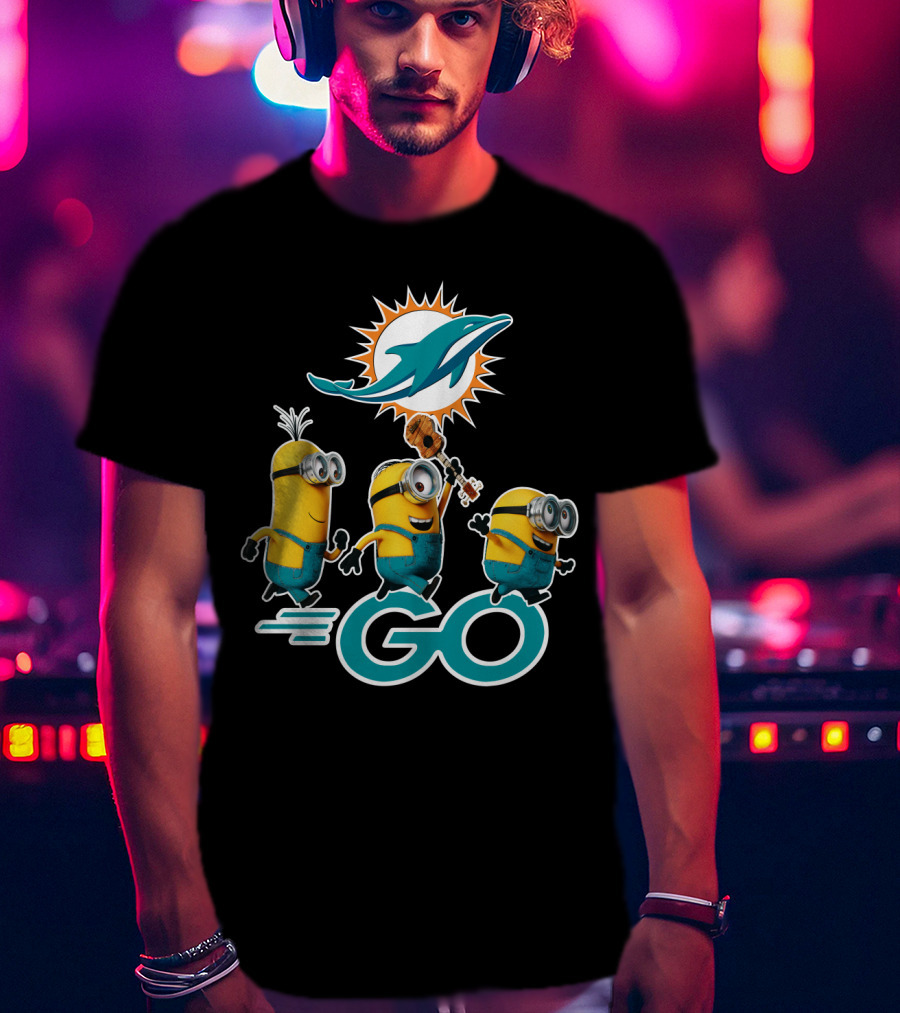 Minions Go Miami Dolphins Football Fun T-Shirt
