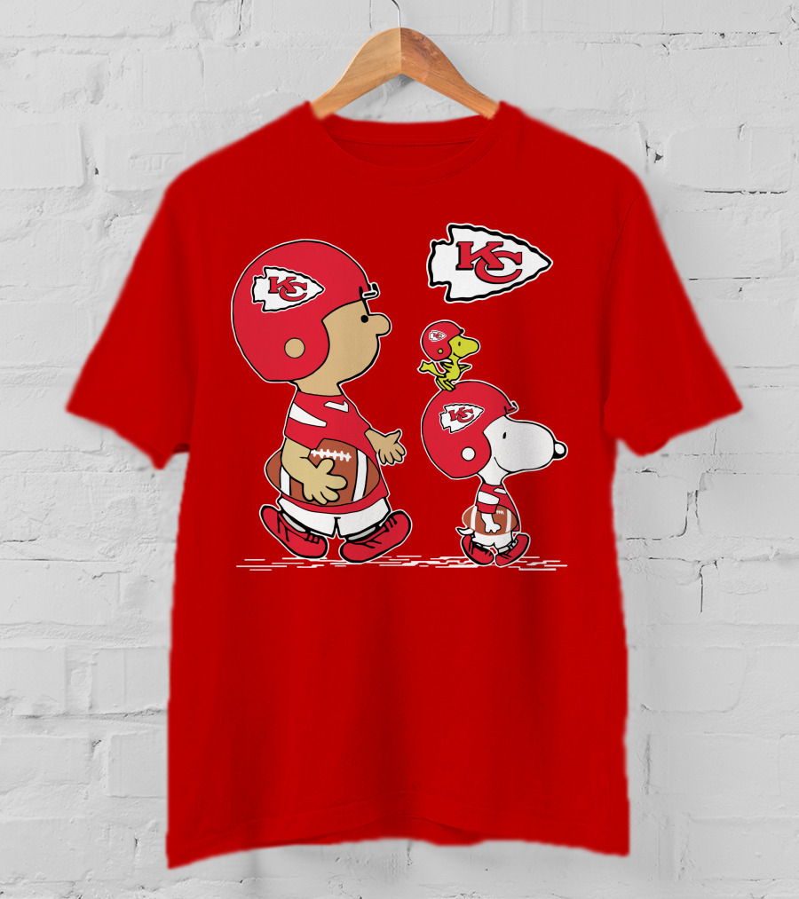 Kansas City Chiefs Snoopy And Woodstock Football Characters T-Shirt