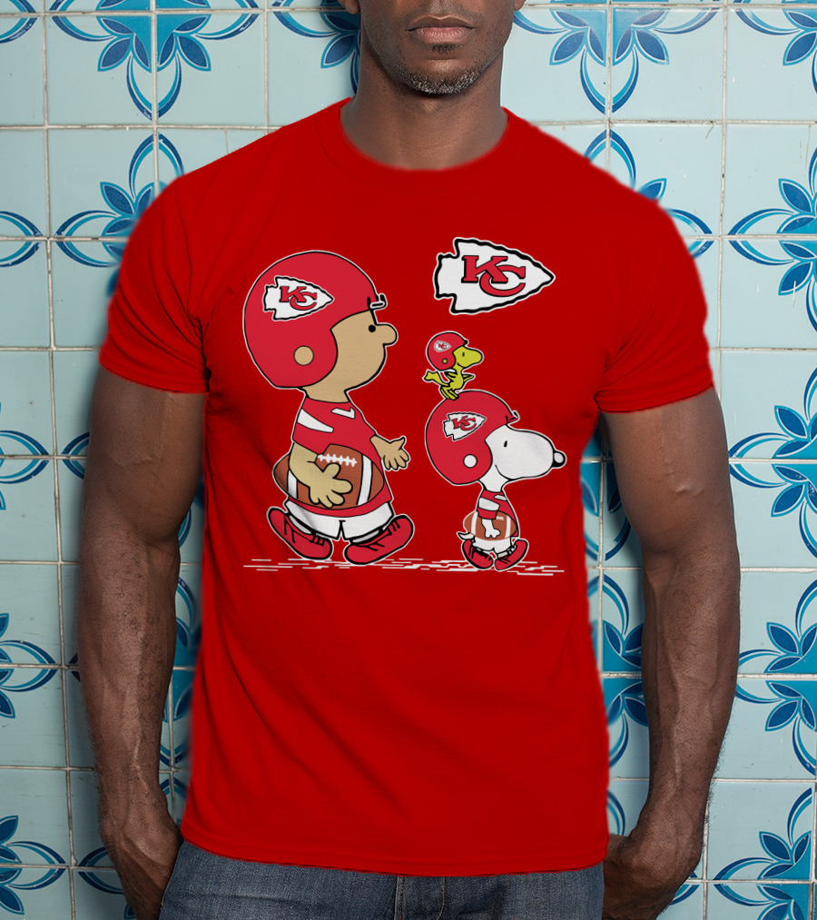 Kansas City Chiefs Snoopy And Woodstock Football Characters T-Shirt