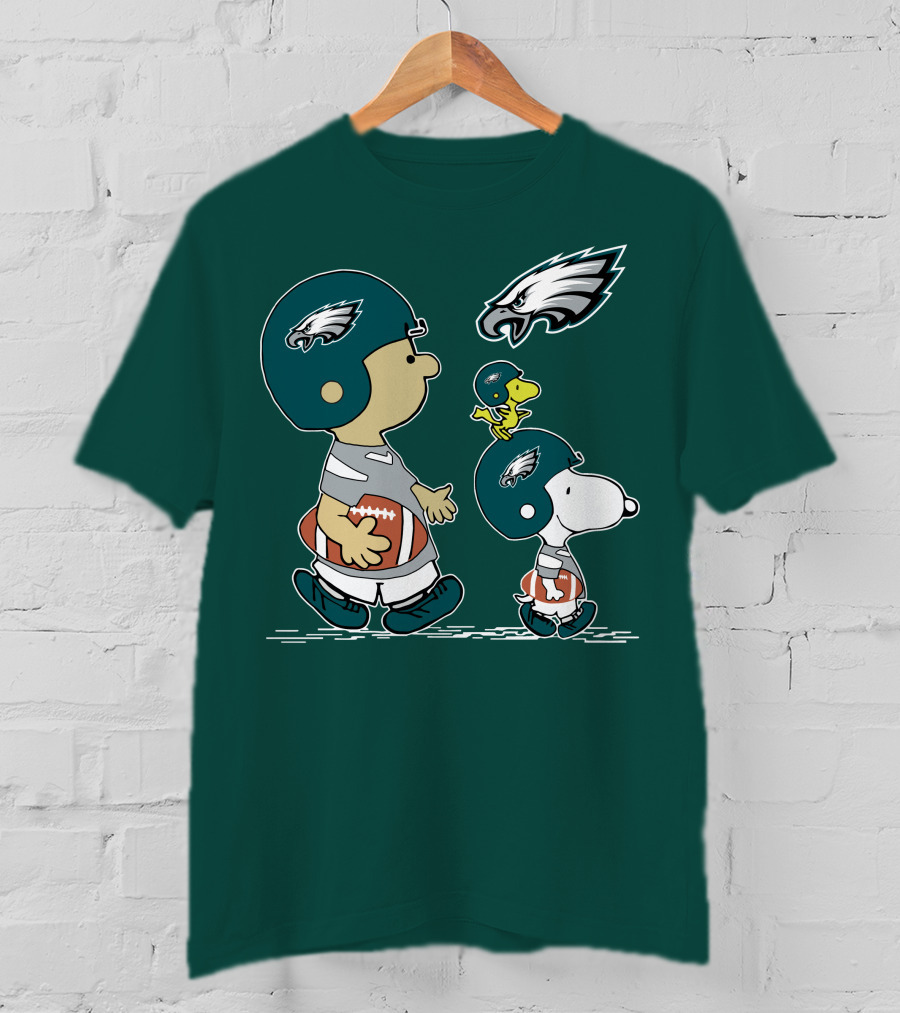 Philadelphia Eagles Snoopy And Woodstock Football Helmets T-Shirt