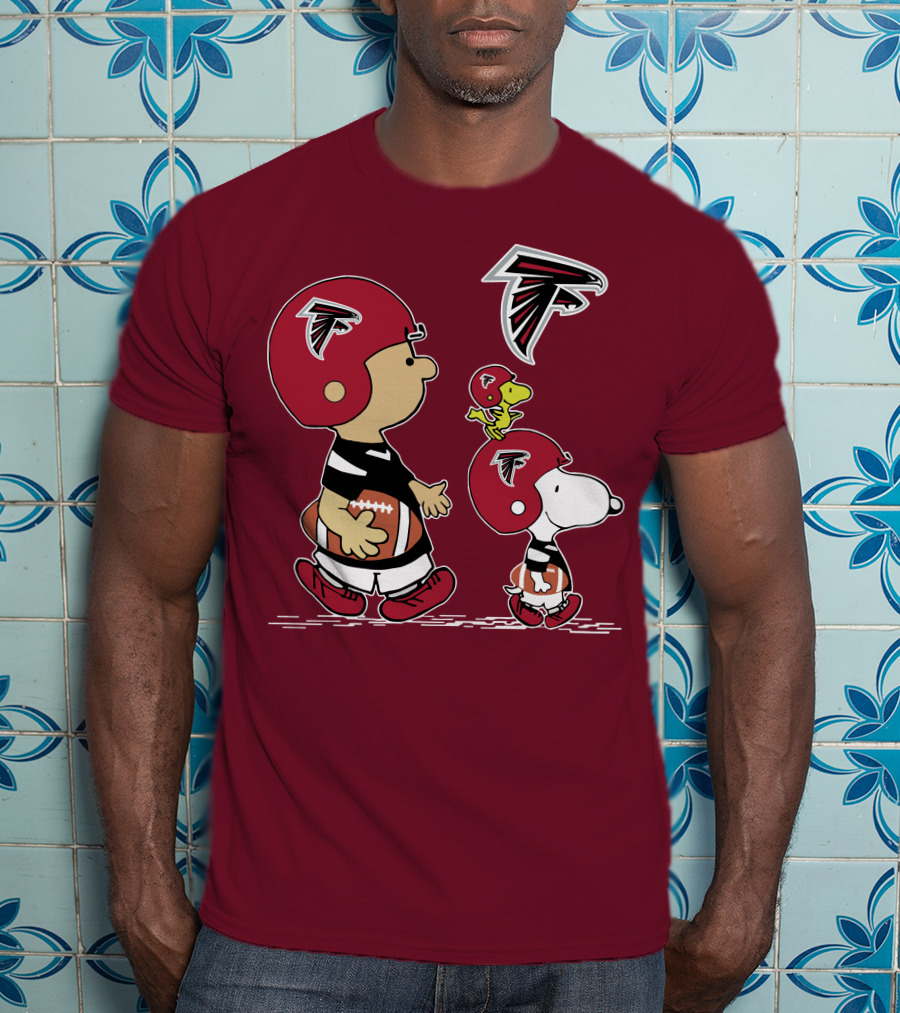 Falcons Snoopy Charlie Brown Woodstock Football Team T-Shirt