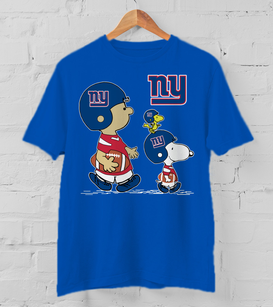 New York Giants Peanuts Snoopy Football T-Shirt