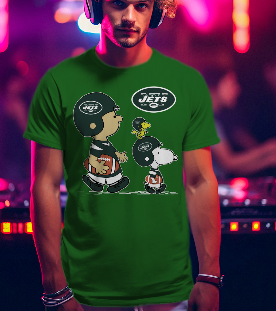 New York Jets Snoopy And Woodstock Football Adventure T-Shirt