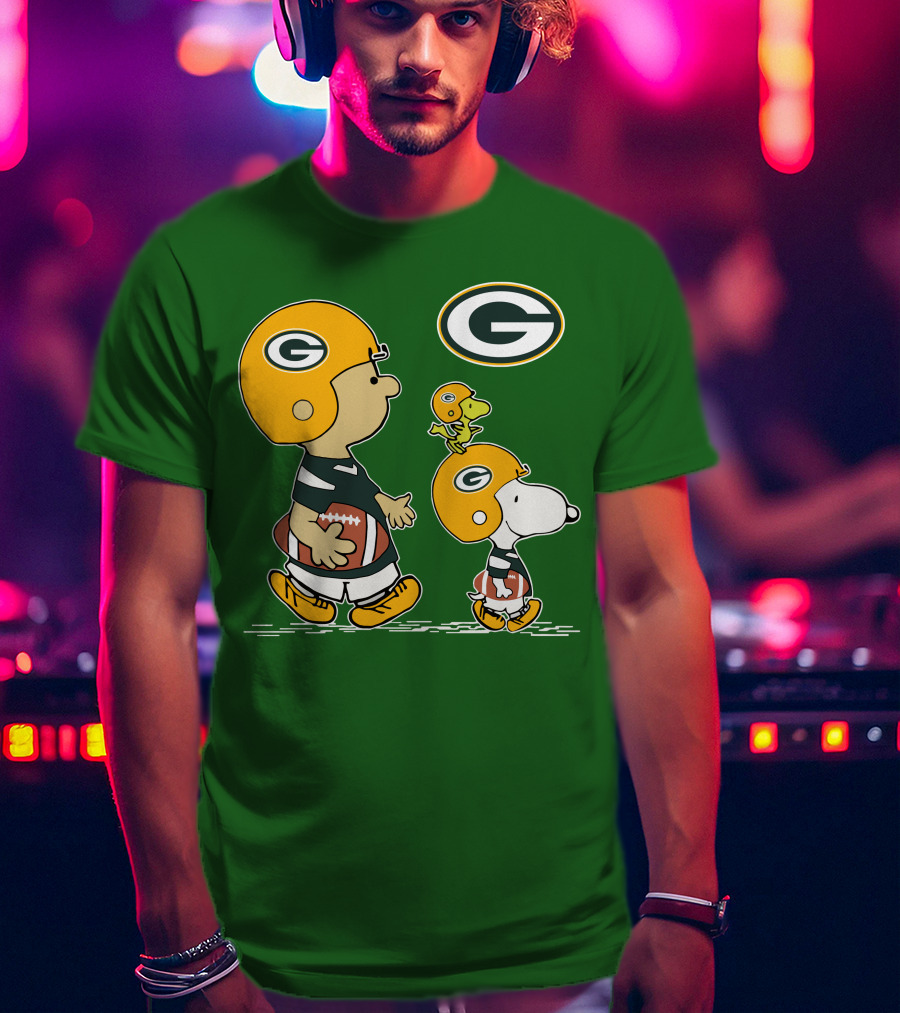 Packers Charlie Brown Snoopy Woodstock Football Helmet T-Shirt