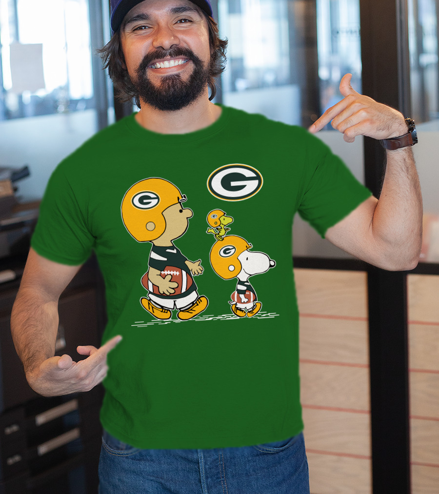 Packers Charlie Brown Snoopy Woodstock Football Helmet T-Shirt