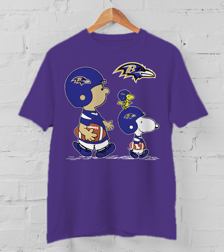 Baltimore Ravens Peanuts Snoopy And Woodstock Football T-Shirt