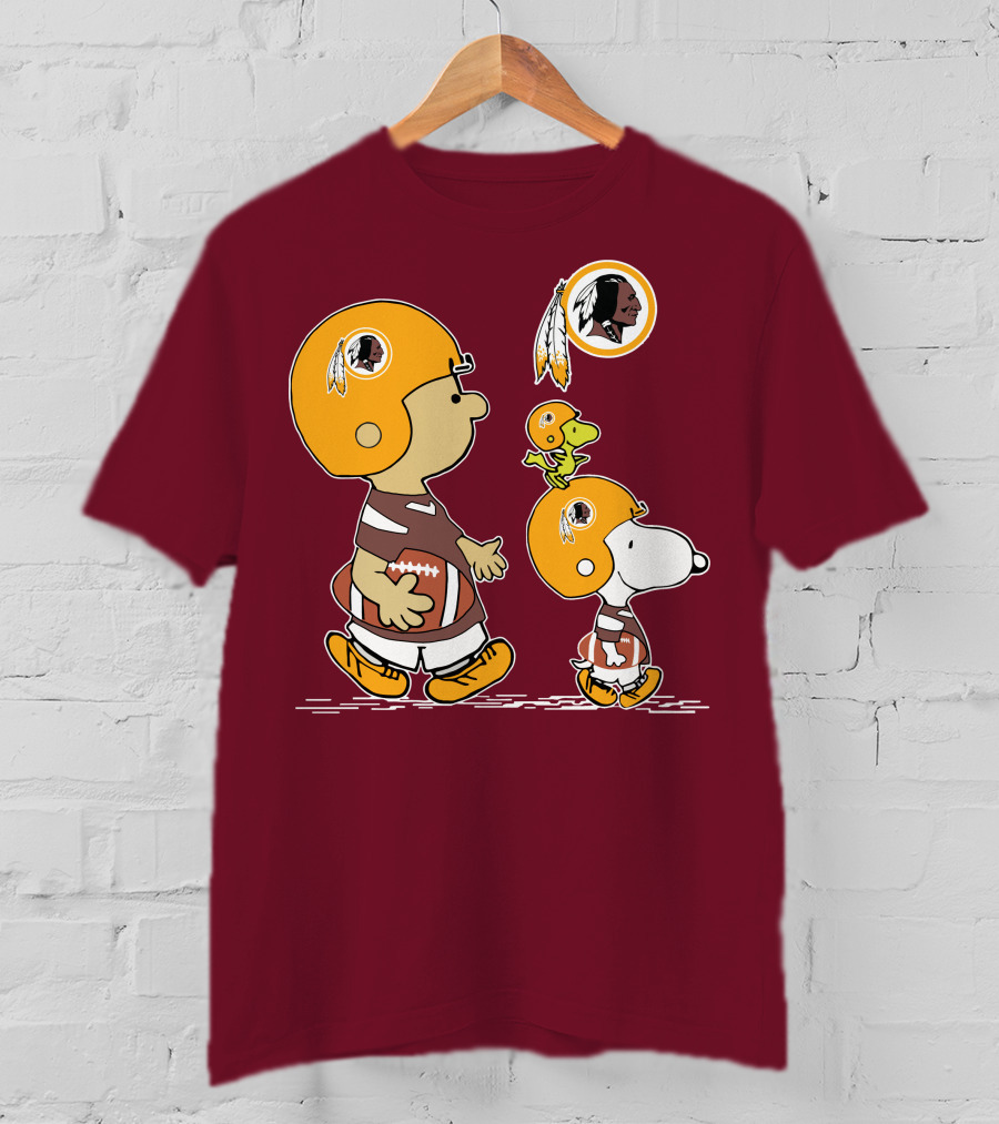 Redskins Snoopy Football Team Helmet Charlie Brown Woodstock T-Shirt