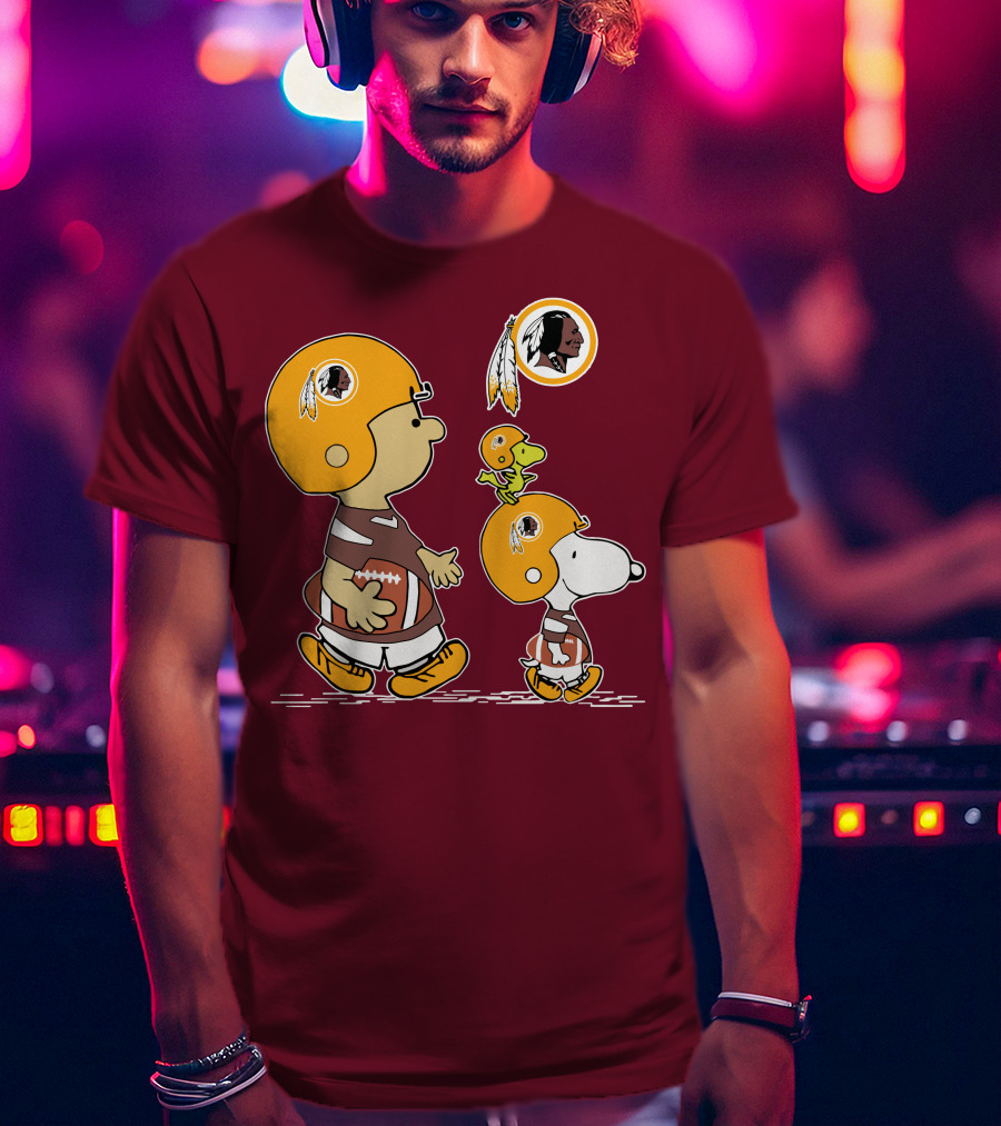 Redskins Snoopy Football Team Helmet Charlie Brown Woodstock T-Shirt