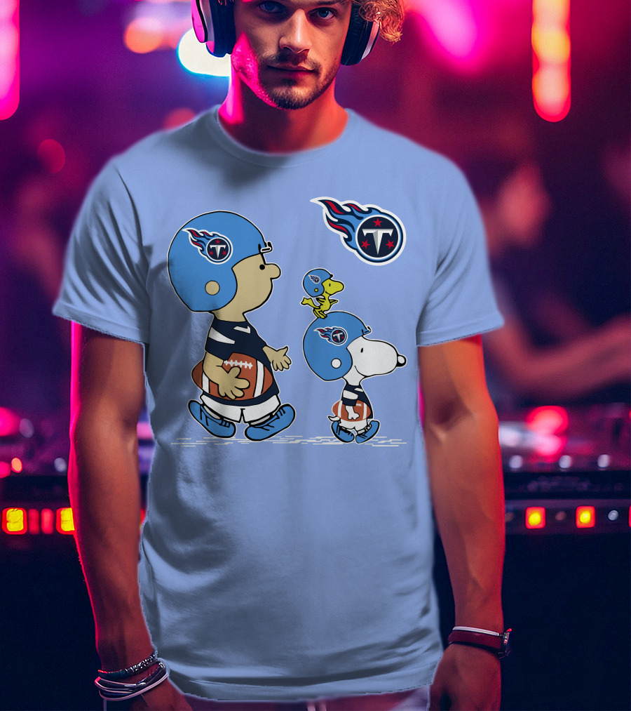 Titans Football Snoopy And Friends Helmet Walk T-Shirt
