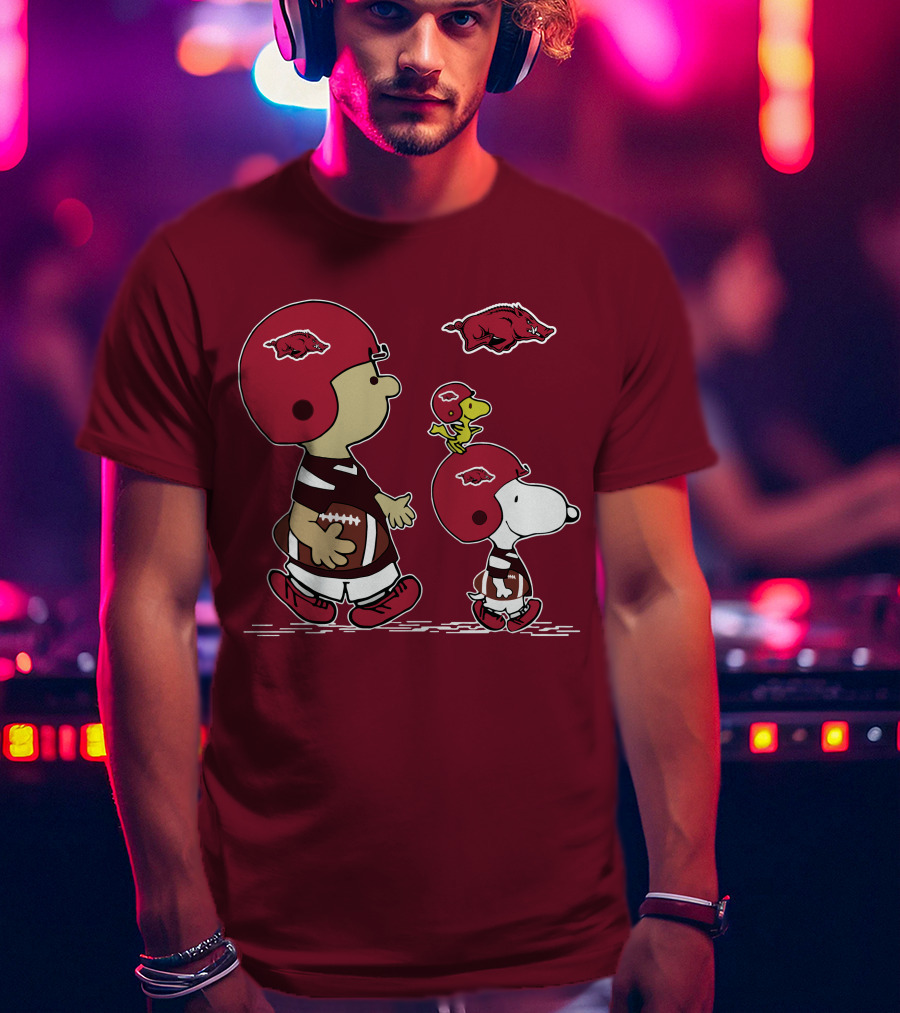 Arkansas Razorbacks Snoopy Football Peanuts Characters With Helmets T-Shirt