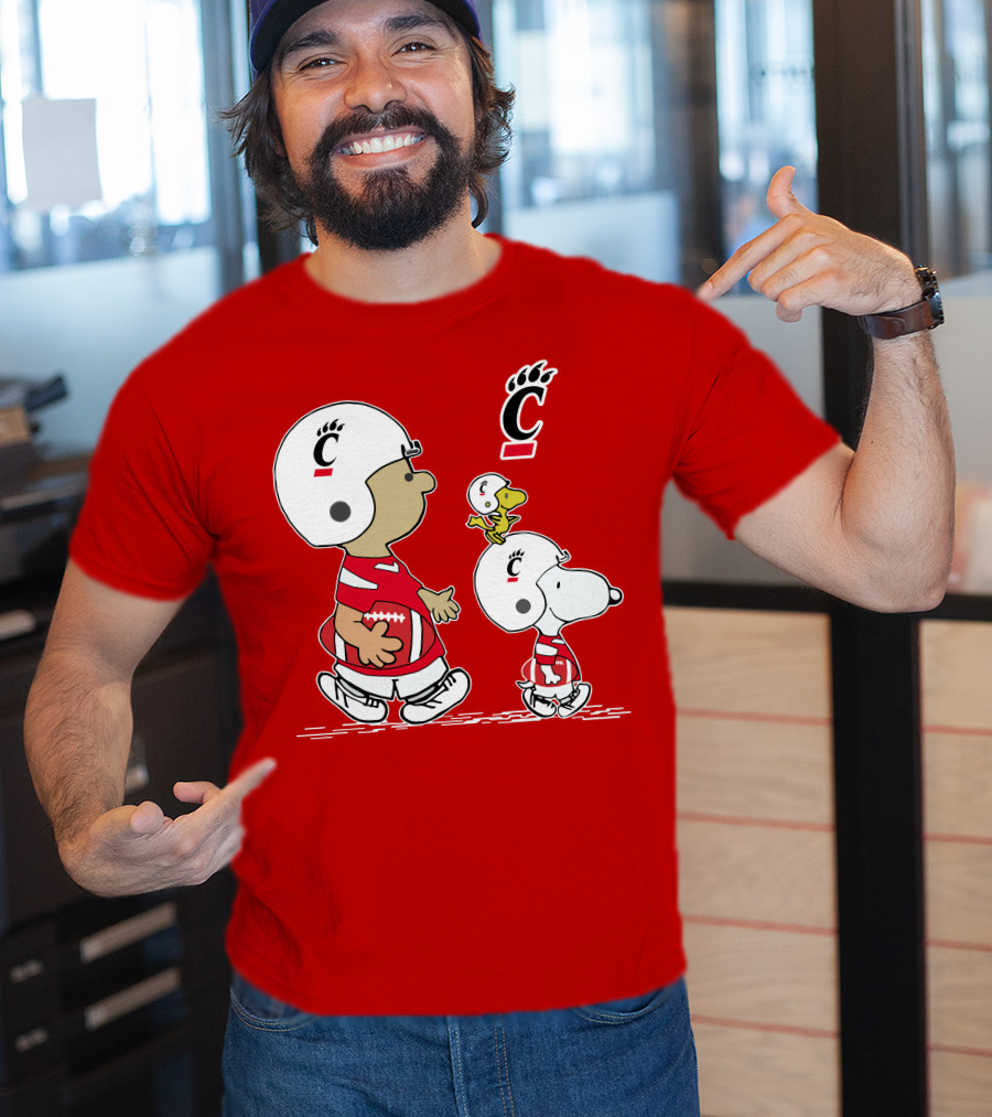 Cincinnati Bearcats Football Snoopy And Woodstock Game Day T-Shirt