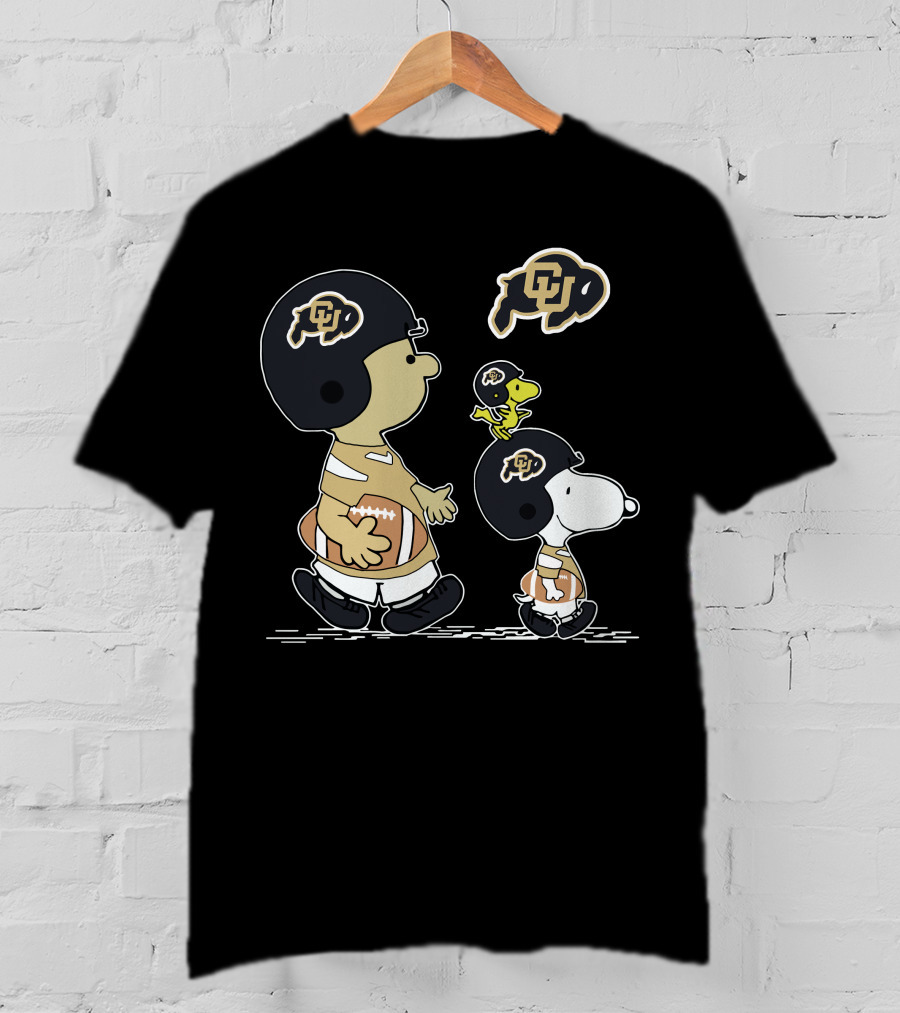 Colorado Buffaloes Peanuts Snoopy Football Team T-Shirt