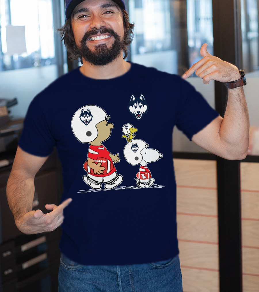 Connecticut Huskies Football Snoopy Woodstock Peanuts T-Shirt
