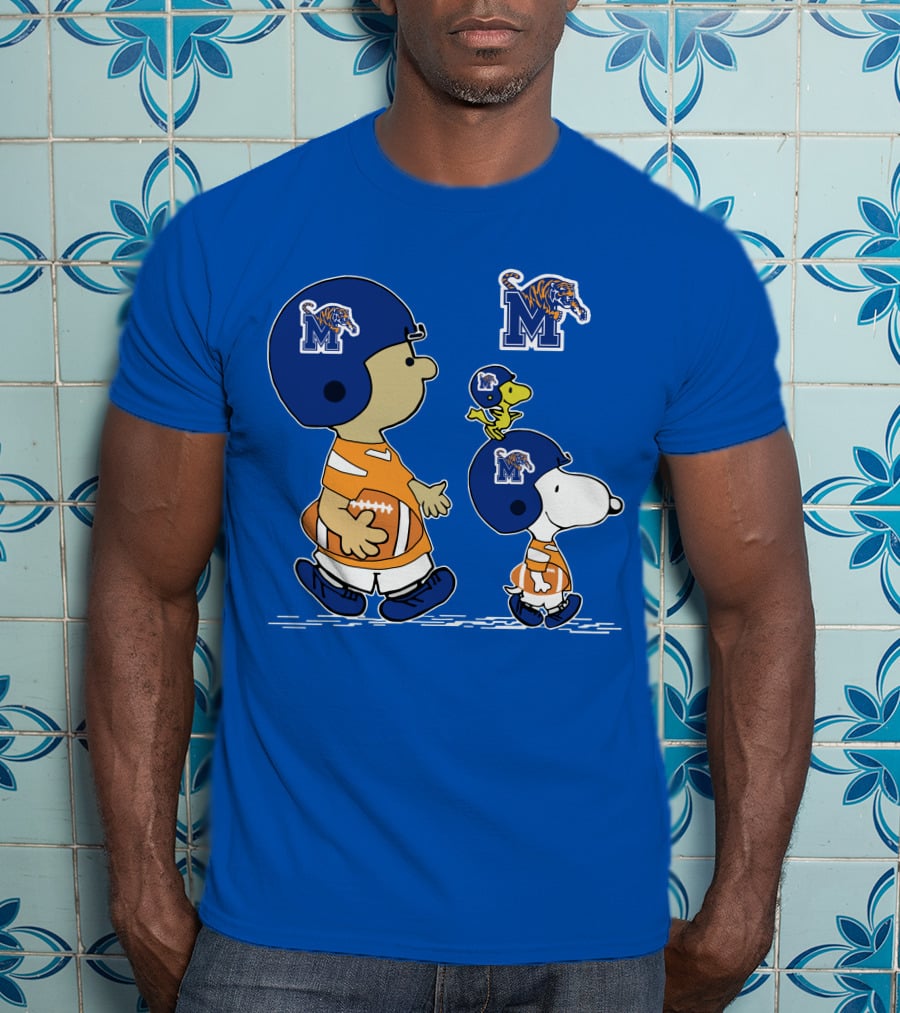 Memphis Tigers Snoopy Charlie Brown Woodstock Football Helmet T-Shirt