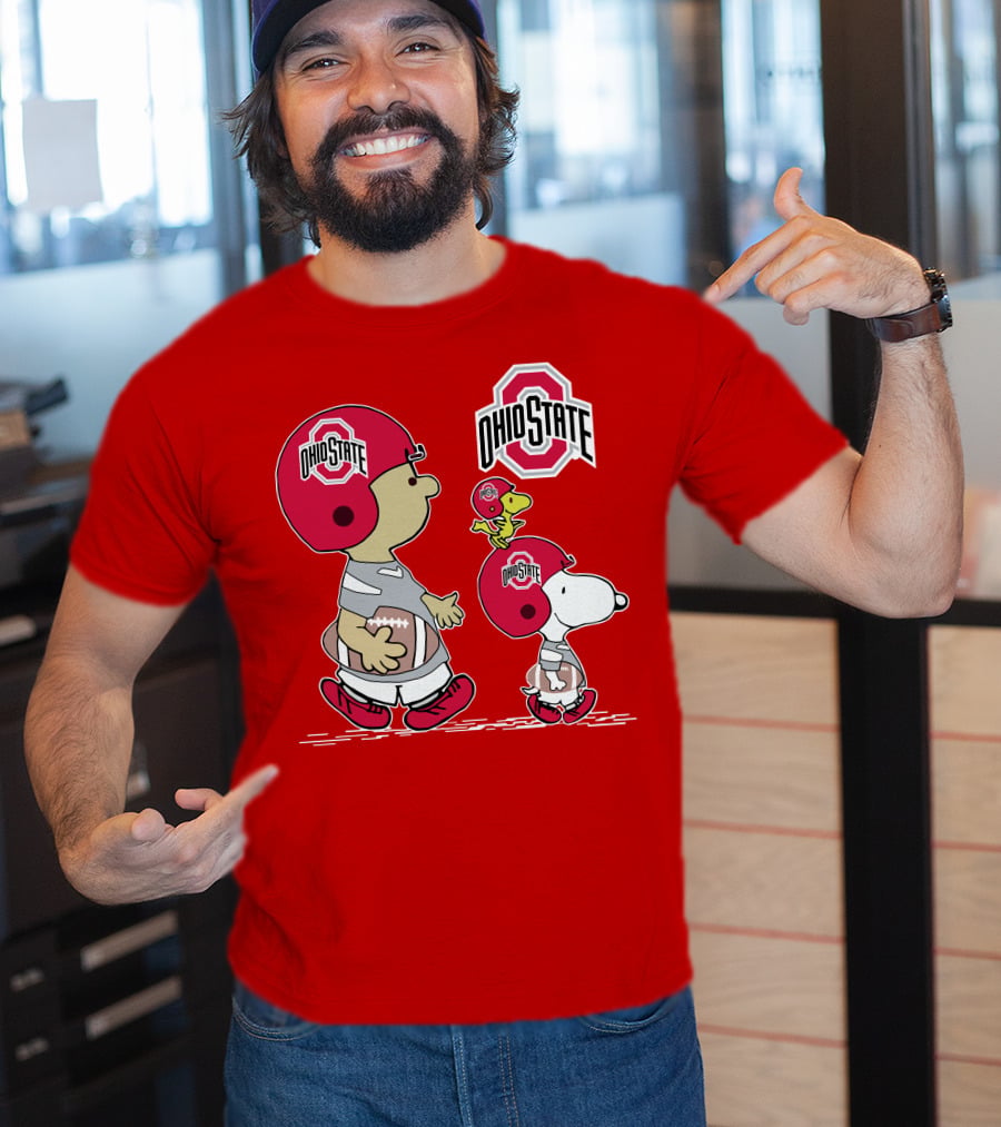 Ohio State Football Snoopy And Woodstock Peanuts Sports Gear T-Shirt