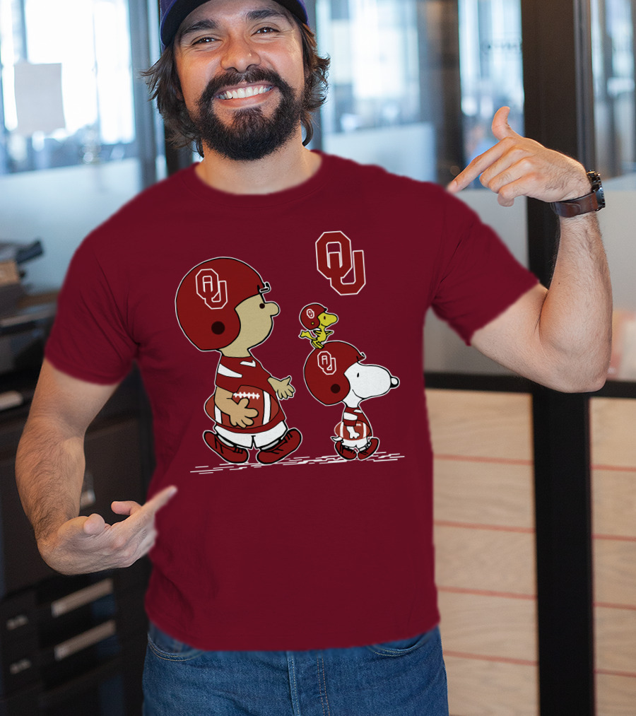 Oklahoma Sooners Snoopy Woodstock Football Ou Team Spirit Peanuts Characters T-Shirt