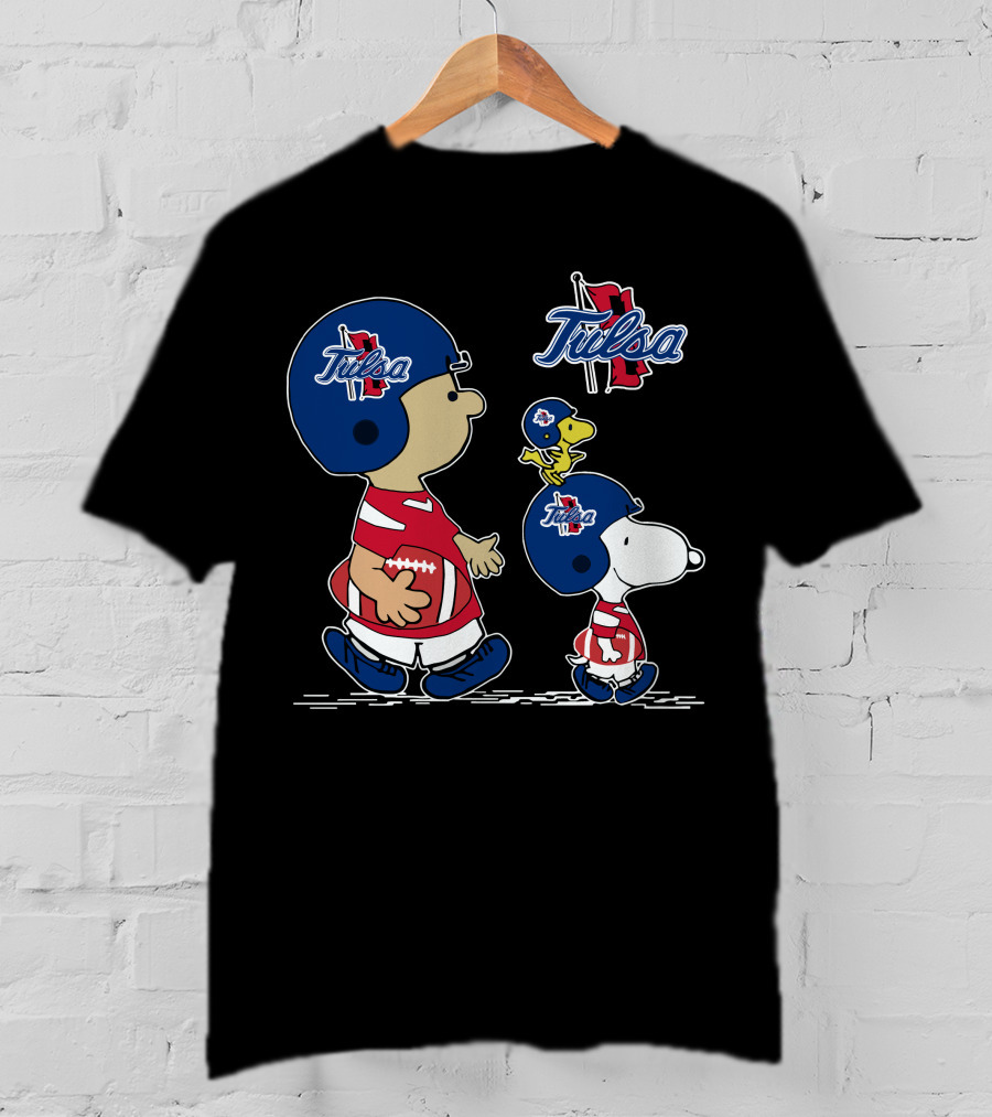 Tulsa Snoopy Football Helmet And Woodstock Walking With Rugby Ball T-Shirt