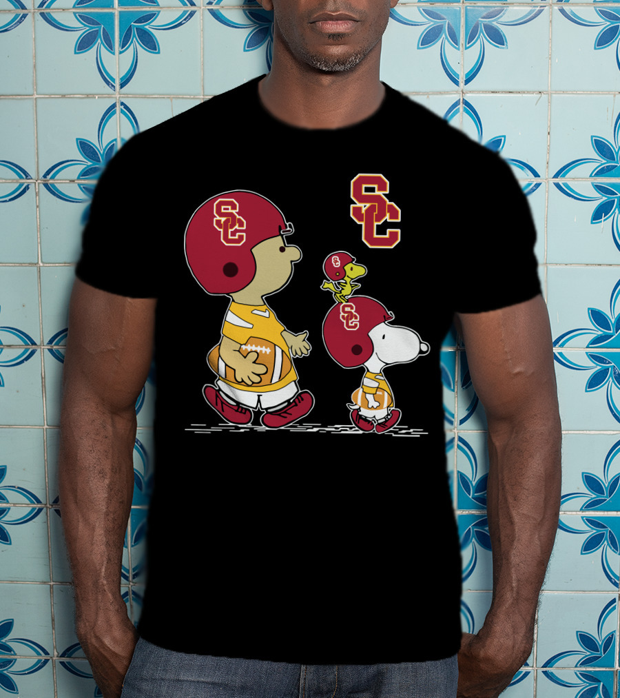 Usc Trojans Snoopy Football Woodstock Peanuts Characters T-Shirt