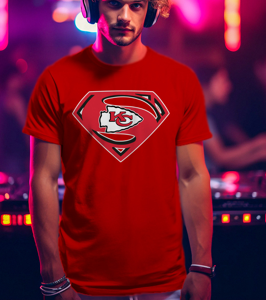Kansas City Chiefs Superman Logo Badge T-Shirt