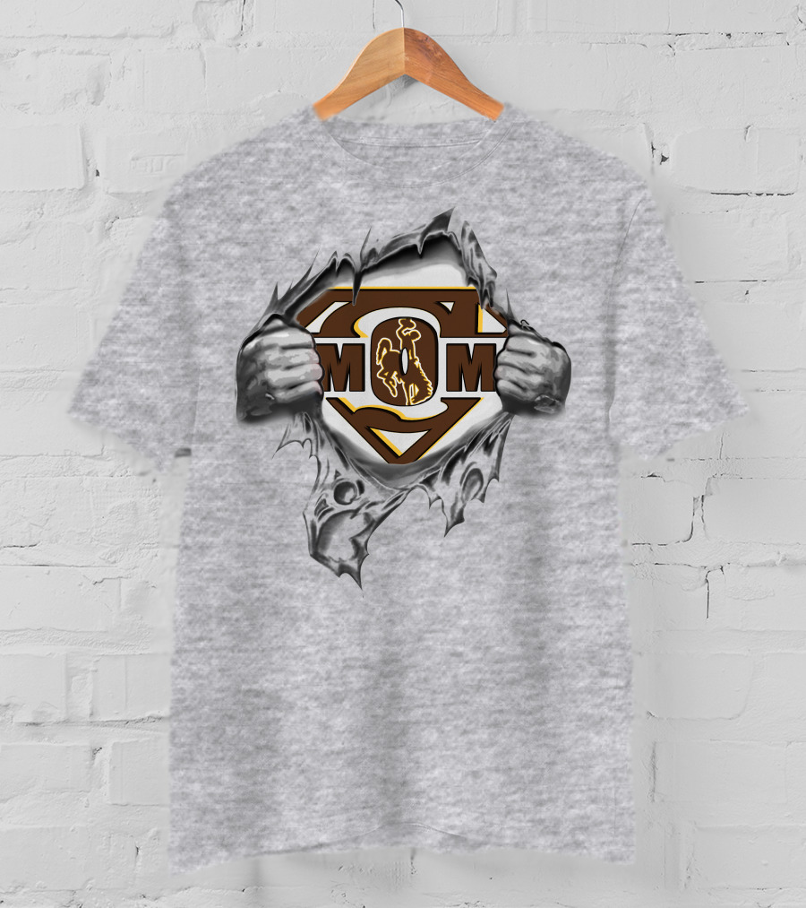 Wyoming Cowboys MOM Superman Logo Classic T-Shirt