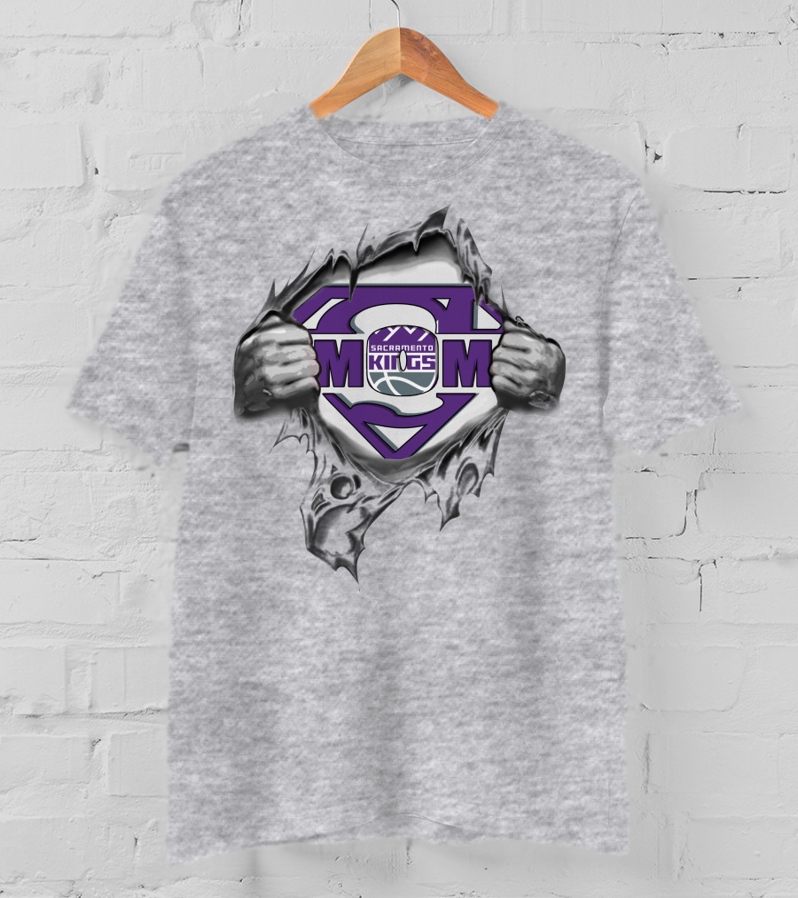 Sacramento Kings Super Mom Logo Torn Effect T-Shirt