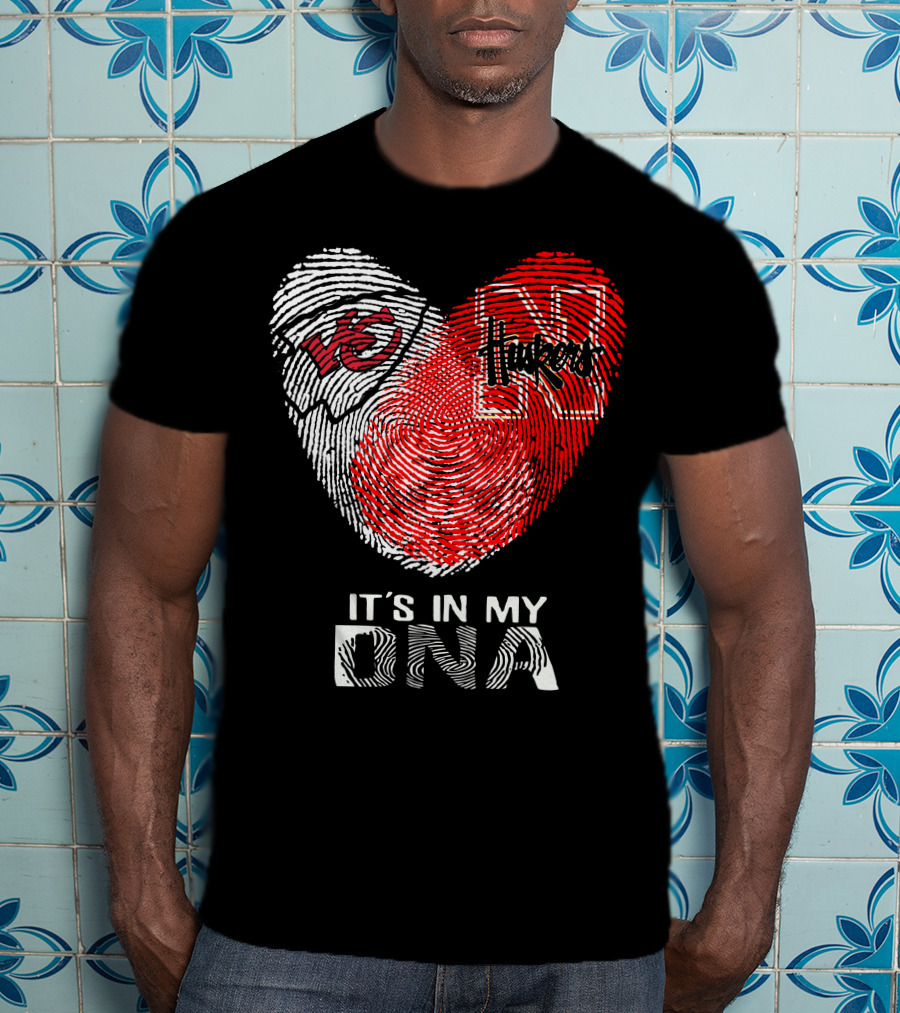 Chiefs Huskers It's In My Dna Fingerprint Heart T-Shirt