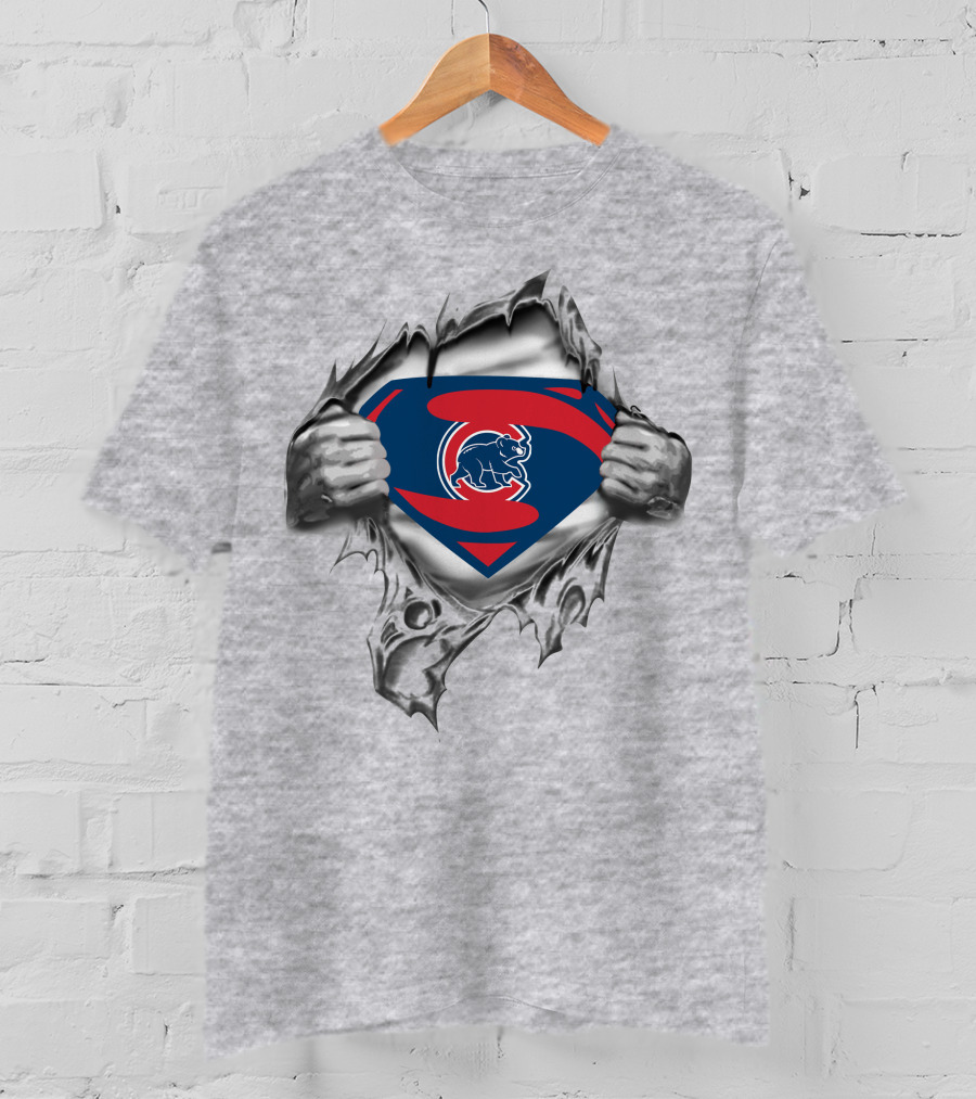 Cubs Superman Chest Hybrid With Cracked Logo Appearance T-Shirt