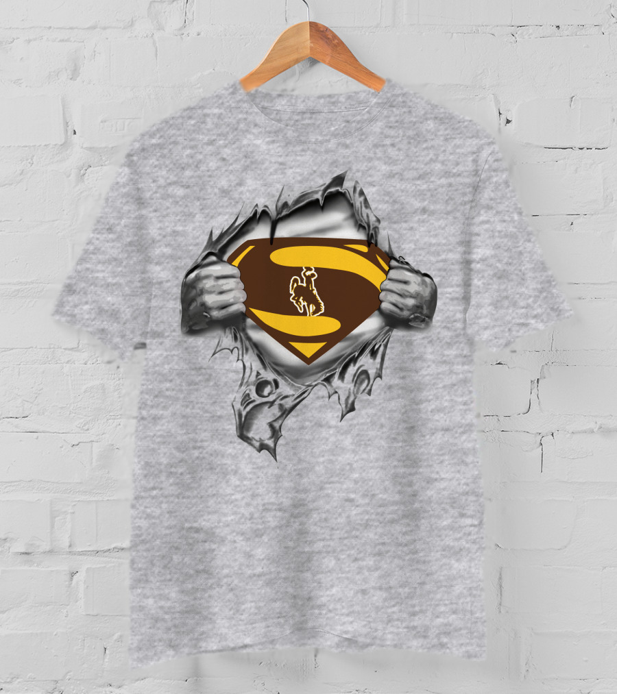 Wyoming Cowboys Superman Logo Pullover T-Shirt