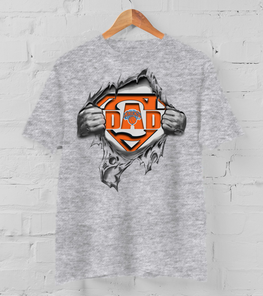 New York Knicks Super Dad S Logo Tear Basketball Fan Gift T-Shirt
