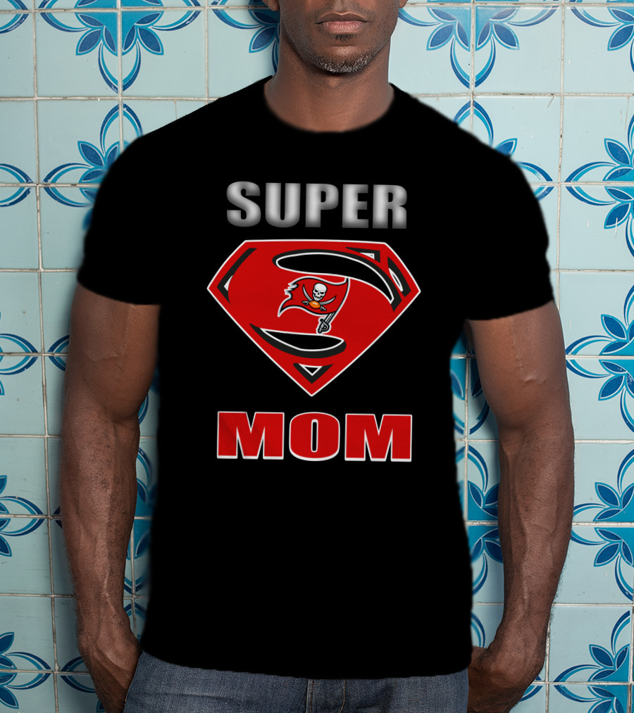 SUPER MOM Buccaneers Skull T-Shirt