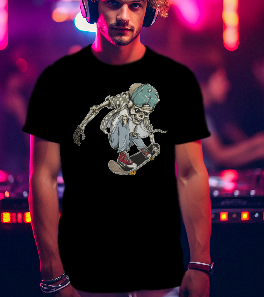Halloween Skeleton Skateboarding Skull Trick Urban Streetwear T-Shirt