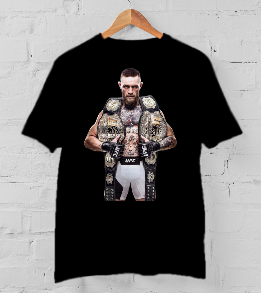 Conor McGregor Double UFC Champion EA Sports UFC 3 Cover UFC 196 Victory T-Shirt
