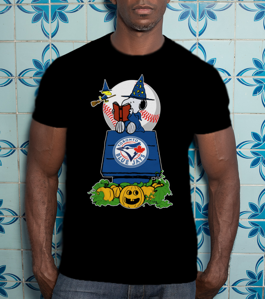 Toronto Blue Jays Halloween Peanuts Snoopy Witch Pumpkin T-Shirt