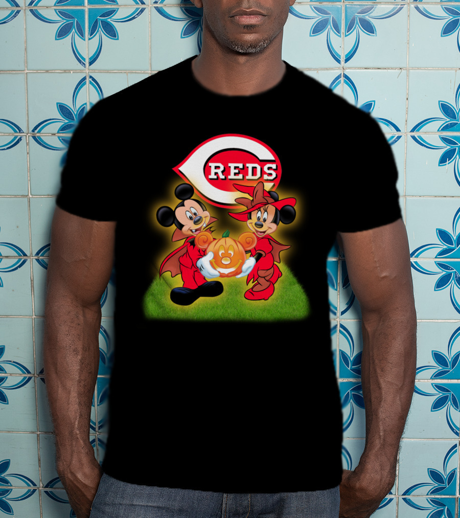 Cincinnati Reds Halloween Mickey Minnie Pumpkin T-Shirt