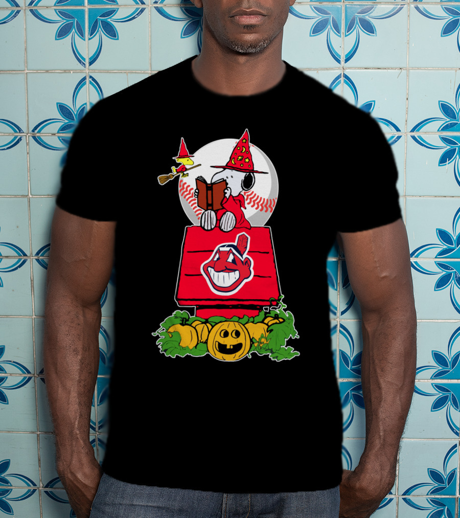 Snoopy Halloween Cleveland Baseball Pumpkins And Witch Hat T-Shirt