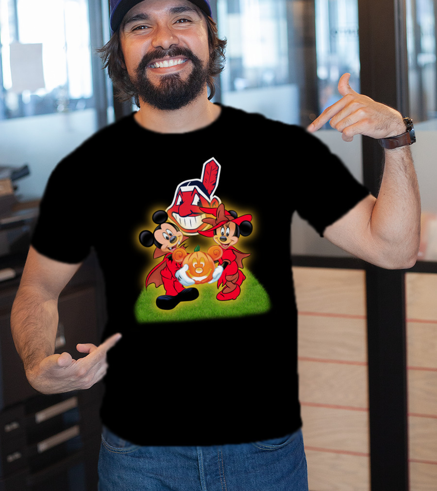 Mickey Minnie Halloween Cleveland Indians Pumpkin T-Shirt